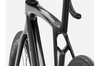 TREK MADONE SL 6 AXS GEN 8 GLOSS DARK STAR/MATTE DEEP SMOKE