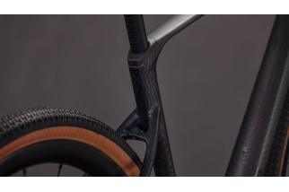 CUBE NUROAD C:62 EXC CARBON´N´CRISSCROSS