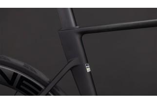 CUBE LITENING AIR C:68X RACE BLACKLINE