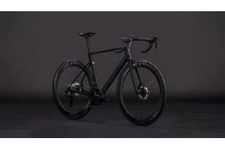CUBE LITENING AIR C:68X RACE BLACKLINE