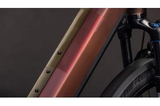CUBE KATHMANDU HYBRID PRO 800 SUNGLOW´N´CHROME EASY ENTRY