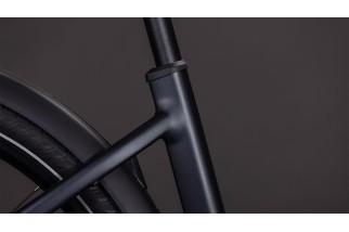 Doctorbike CUBE TOURING HYBRID ONE 600 COAL´N´CHROME EASY ENTRY