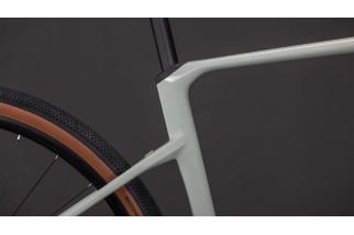 CUBE NUROAD HYBRID C:62 RACE 400X REEDBEIGE´N´BLACK