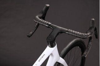 Doctorbike CUBE ATTAIN C:62 SLX METALLICWHITE´N´BLACK