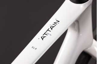 Doctorbike CUBE ATTAIN C:62 SLX METALLICWHITE´N´BLACK