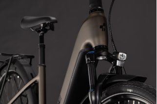 Doctorbike CUBE TOURING HYBRID PRO 800 METALLICUMBRA´N´BLACK - EASY ENTRY