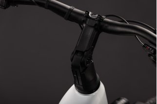 Doctorbike CUBE TOURING HYBRID ONE 600 METALLICWHITE´N´CHROME - EASY ENTRY