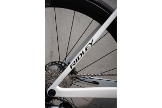 Doctorbike RIDLEY FALCN 105 2X12 - PEARL WHITE (19) + SILVER (0) (2026)