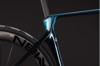 Doctorbike CUBE AGREE C:62 RACE CHROMEBLUE´N´LIQUIDBLUE